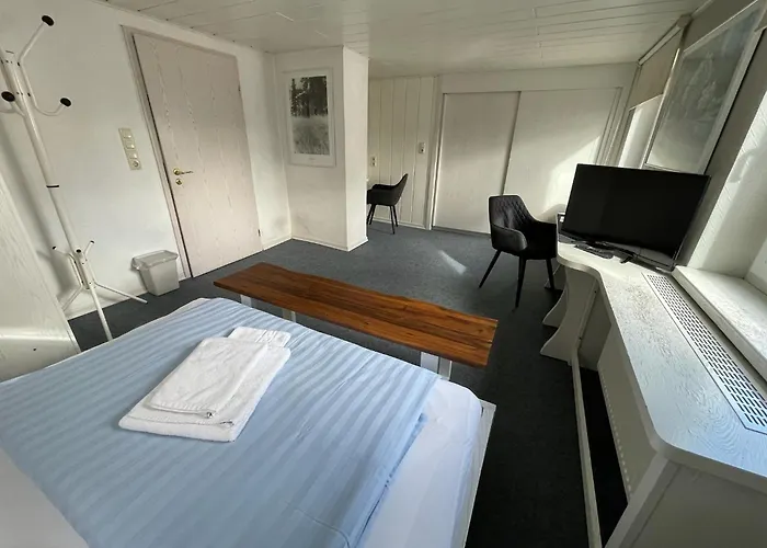 Gaestehaus Wilhelma אורחן *